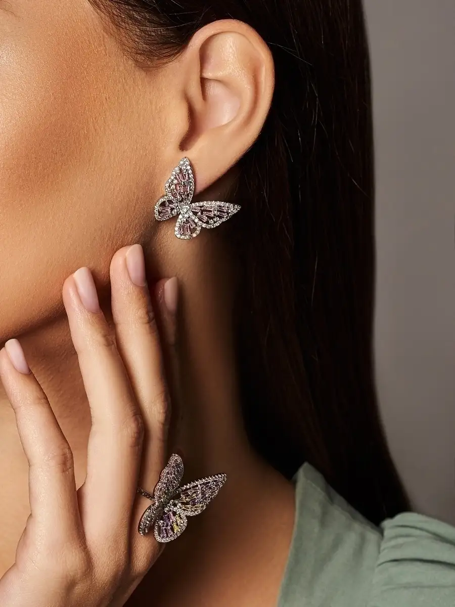 Серьги бабочки крупные с кристаллами бижутерия ELT Accessories 16052129 купить за 2 005 ₽ в интернет-магазине Wildberries