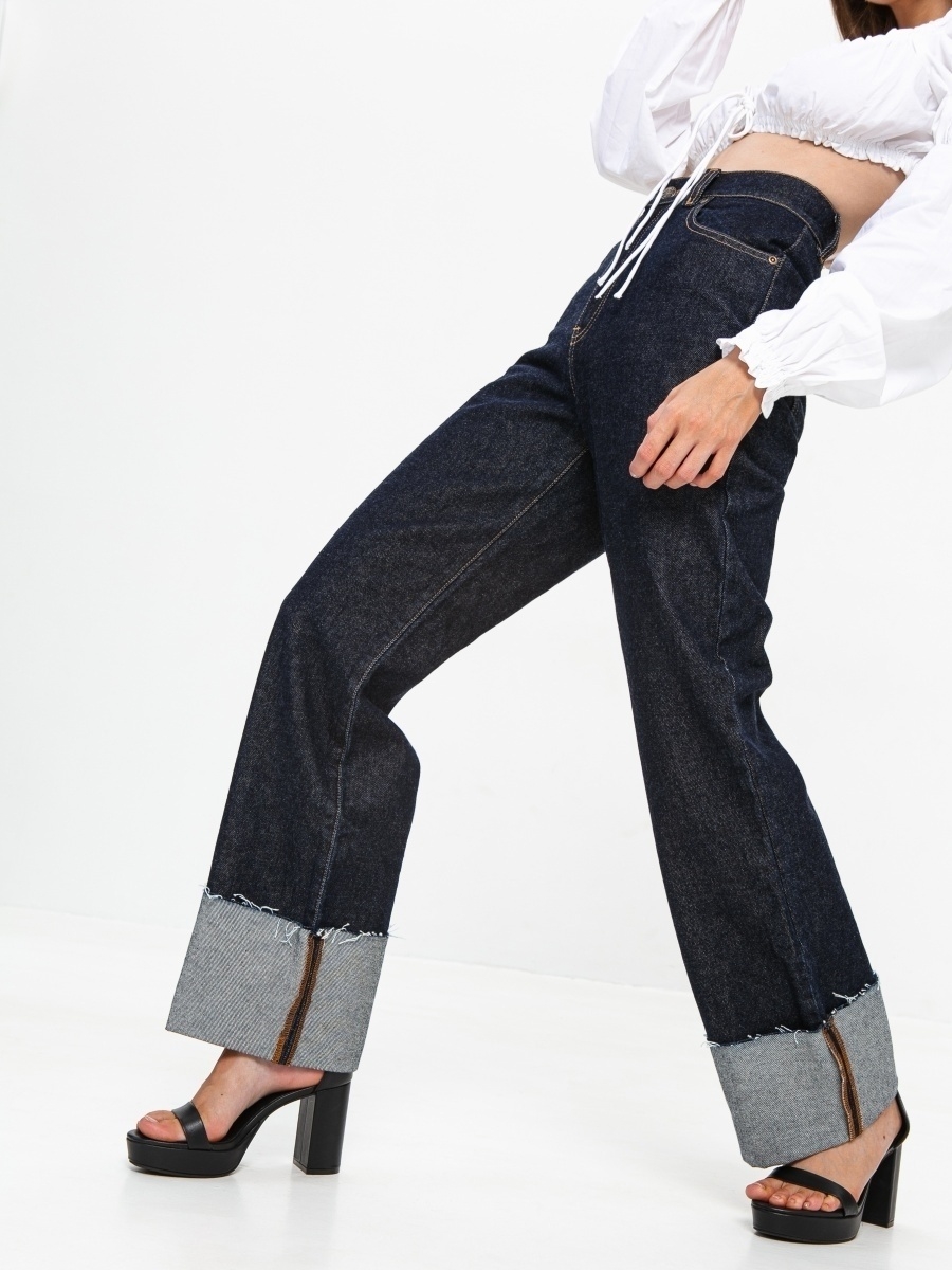 Модные джинсы с отворотом